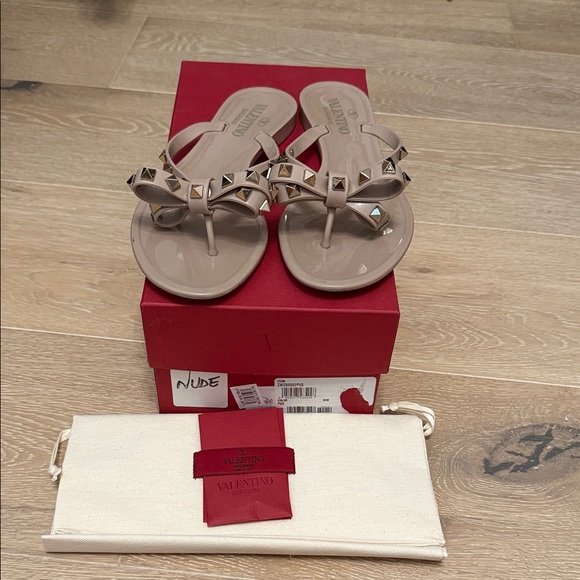 Valentino Beige Sandals with Gold Accents - Picture 1 of 5